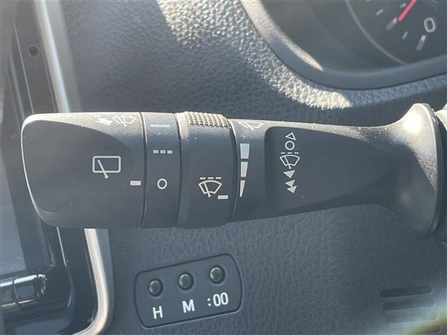 Toyota NOAH 2017 7688868-7