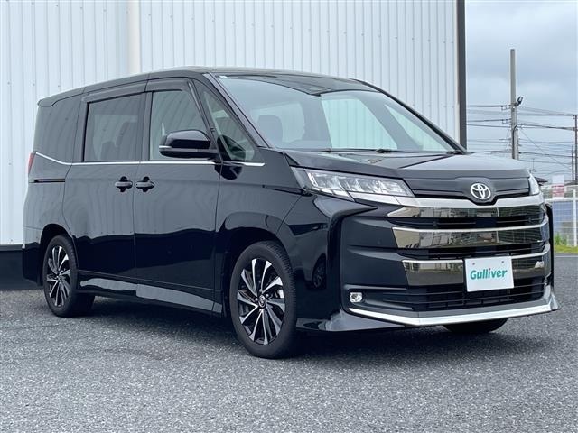Toyota NOAH 2023 7688871-0