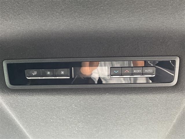 Toyota NOAH 2023 7688871-21