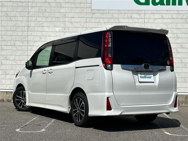 Toyota NOAH 2014 7688873-13