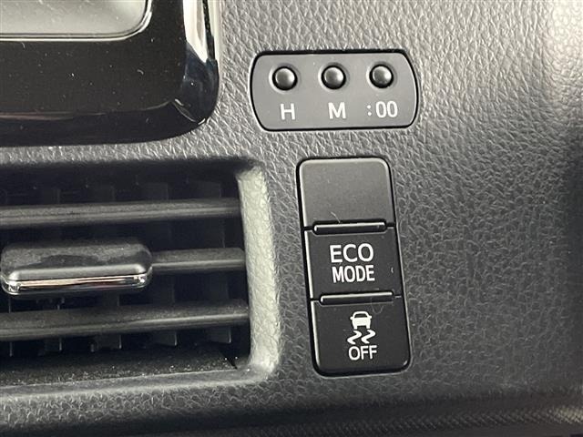 Toyota NOAH 2020 7688874-1