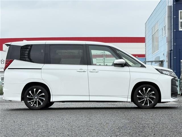Toyota NOAH 2024 7688875-22