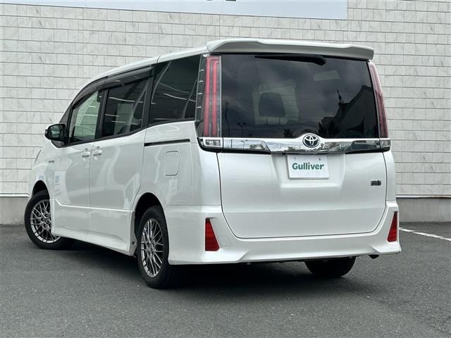 Toyota NOAH 2017 7688877-14