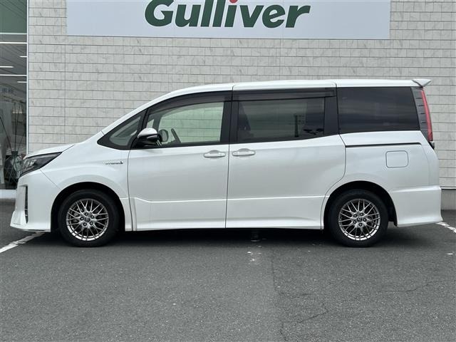 Toyota NOAH 2017 7688877-18