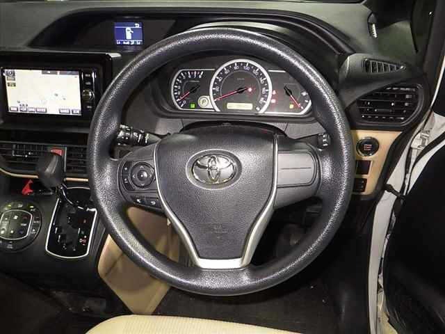 Toyota NOAH 2016 7688883-8