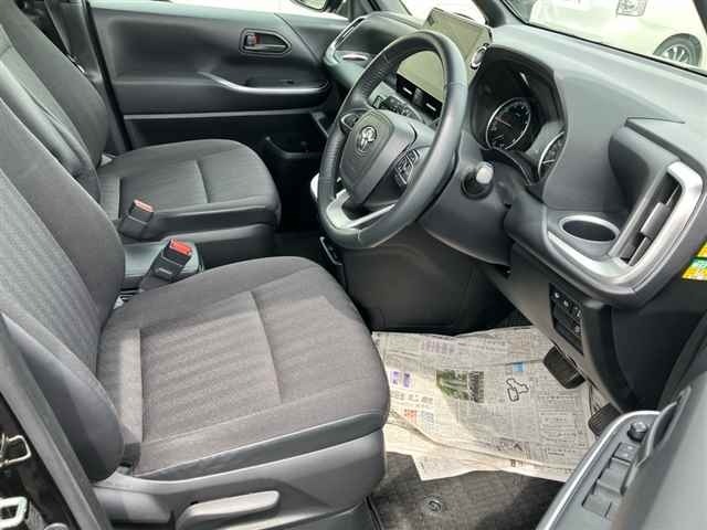 Toyota NOAH 2023 7688884-7