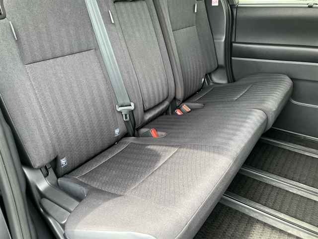 Toyota NOAH 2023 7688884-8