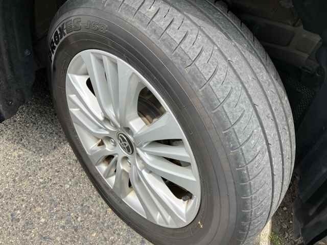 Toyota NOAH 2023 7688884-9