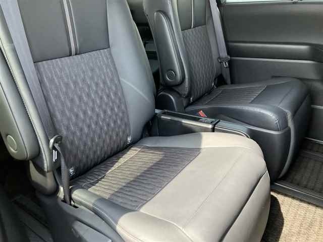 Toyota NOAH 2024 7688885-8