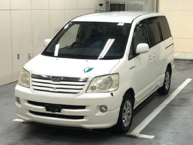 Toyota NOAH 2003 7688890-2