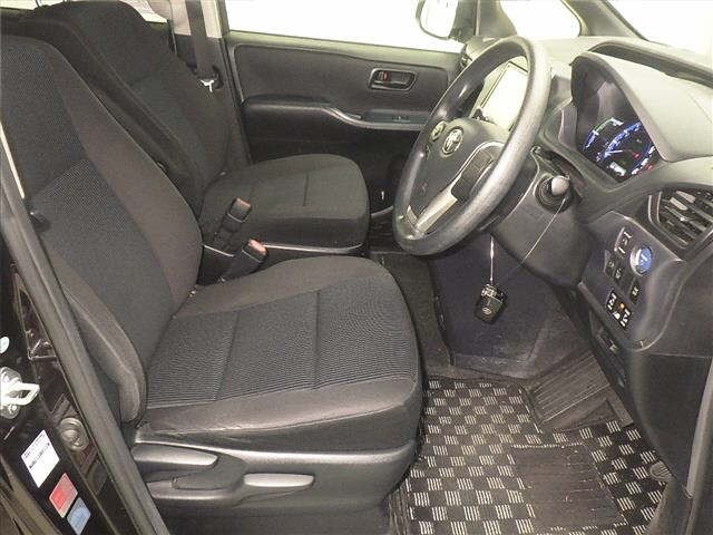 Toyota NOAH 2015 7688899-5