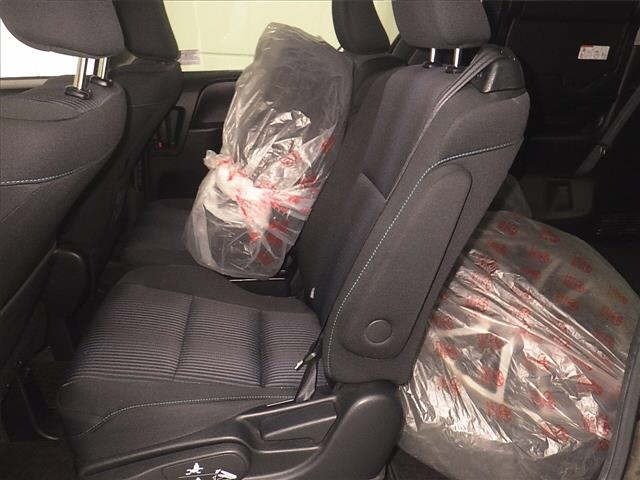 Toyota NOAH 2015 7688902-7