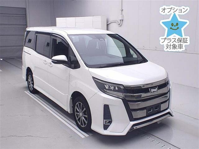 Toyota NOAH 2017 7688911-0