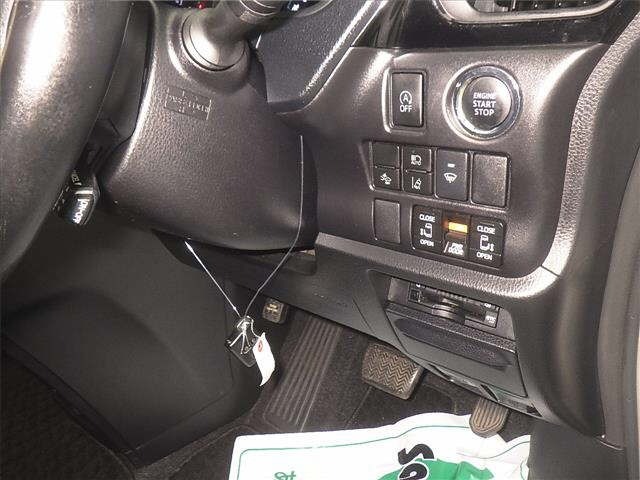 Toyota NOAH 2017 7688911-8