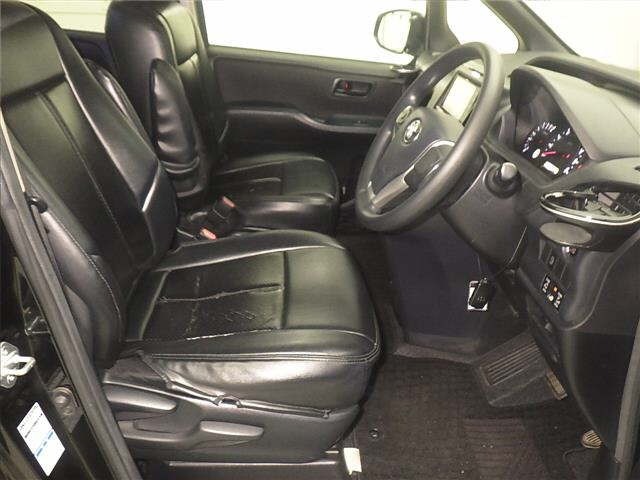 Toyota NOAH 2015 7688912-5