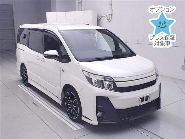 Toyota NOAH 2017 7688913-0