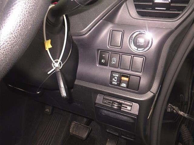 Toyota NOAH 2014 7688914-8