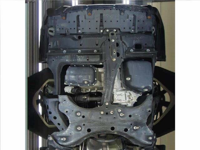 Toyota NOAH 2015 7688918-9