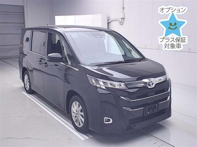 Toyota NOAH 2023 7688919-0