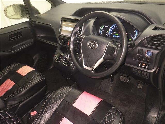 Toyota NOAH 2014 7688924-3