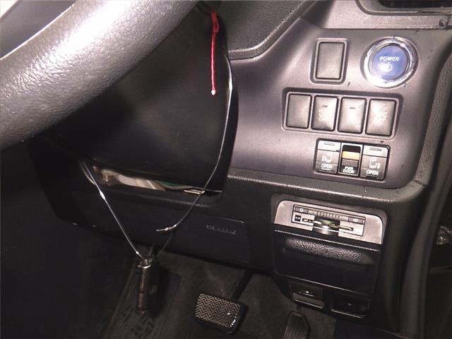 Toyota NOAH 2014 7688924-9