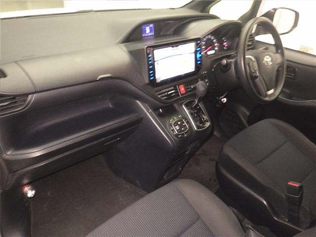 Toyota NOAH 2015 7688927-4