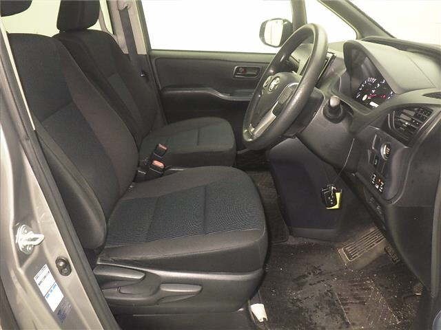Toyota NOAH 2015 7688928-5