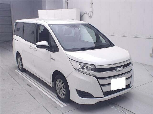 Toyota NOAH 2017 7688929-0