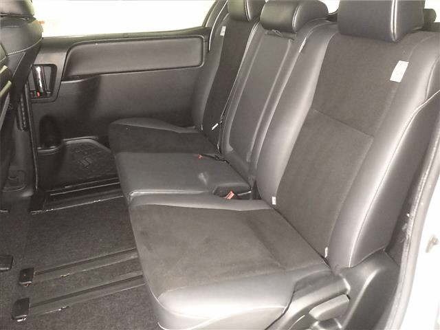 Toyota NOAH 2020 7688933-7