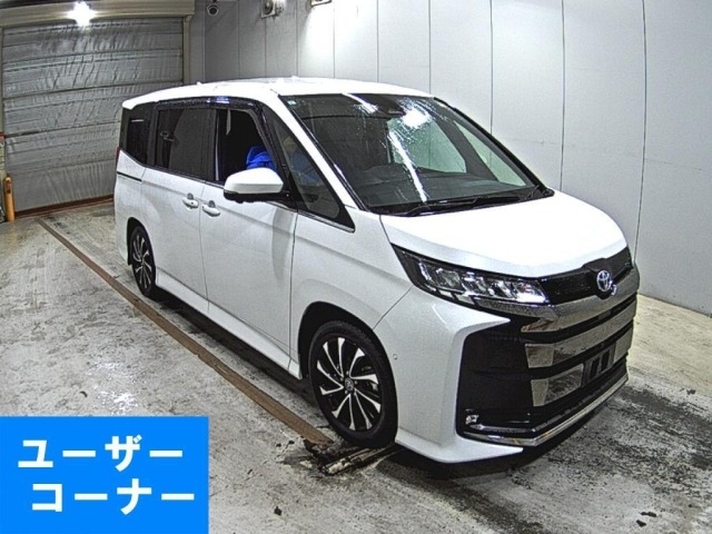 Toyota NOAH 2023 7688940-0