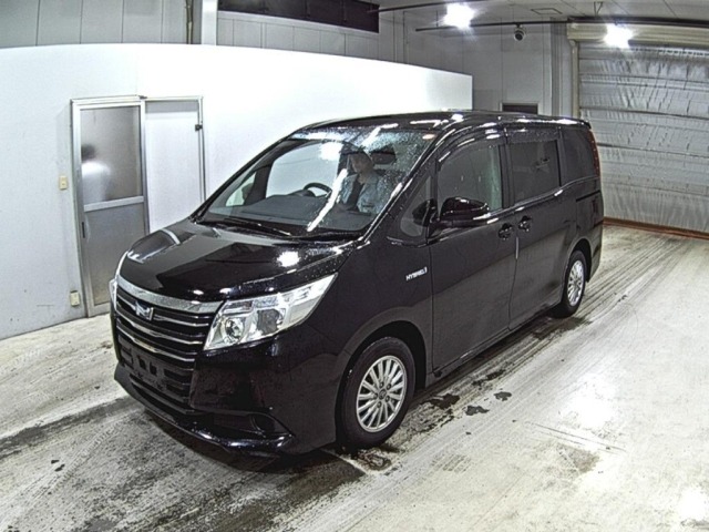 Toyota NOAH 2015 7688943-4