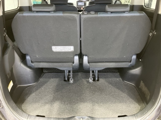 Toyota NOAH 2015 7688945-12