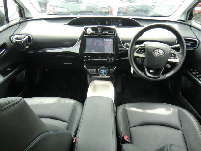 Toyota PRIUS 2017 7687640-2