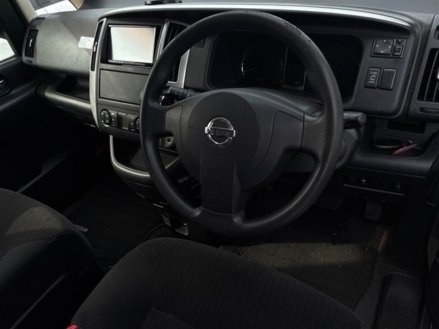 Nissan SERENA 2009 7688461-3
