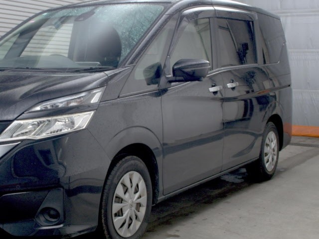 Nissan SERENA 2017 7688463-4