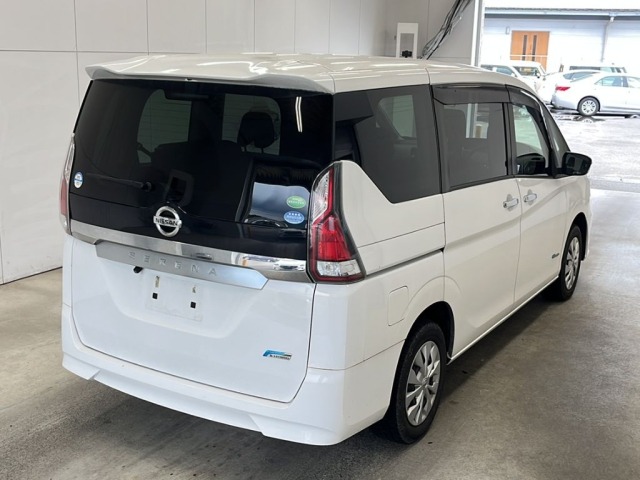 Nissan SERENA 2018 7688475-1