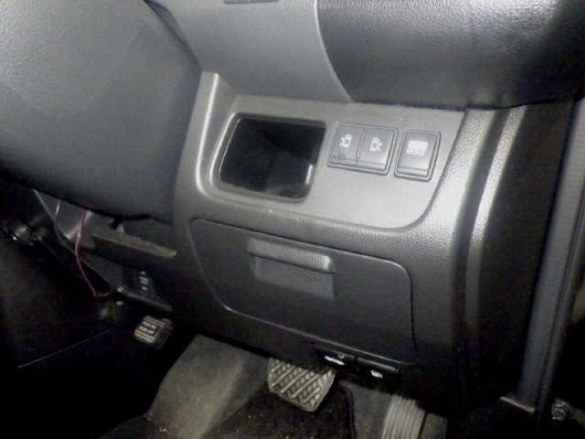 Nissan SERENA 2011 7688484-6