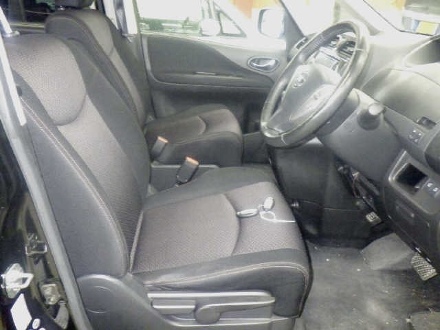 Nissan SERENA 2011 7688484-7
