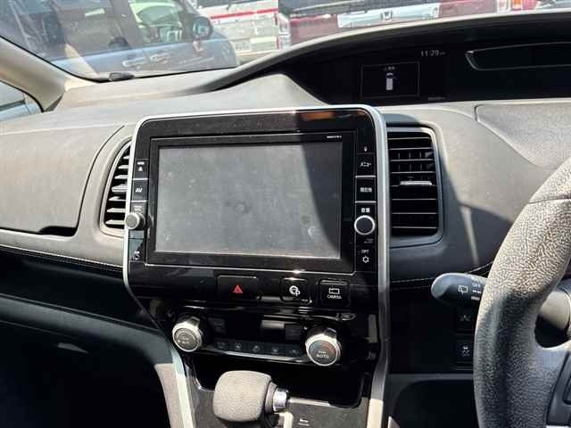 Nissan SERENA 2018 7688487-6