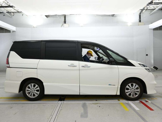 Nissan SERENA 2016 7688496-3