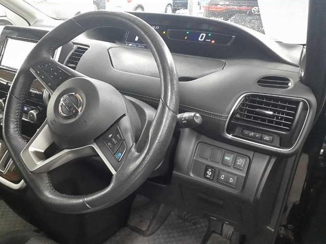 Nissan SERENA 2017 7688499-9