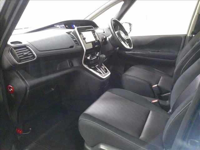 Nissan SERENA 2017 7688517-3
