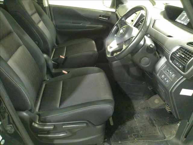 Nissan SERENA 2017 7688517-4