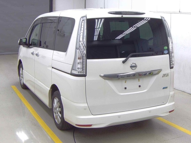 Nissan SERENA 2015 7688525-1