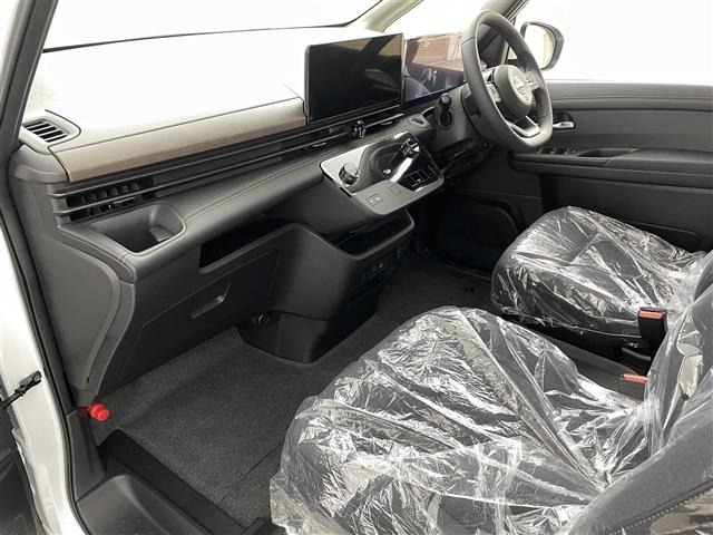 Nissan SERENA 2025 7688528-4