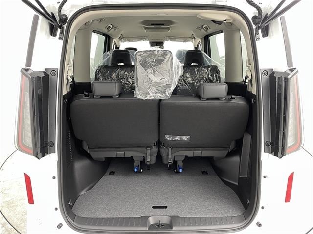 Nissan SERENA 2025 7688528-9