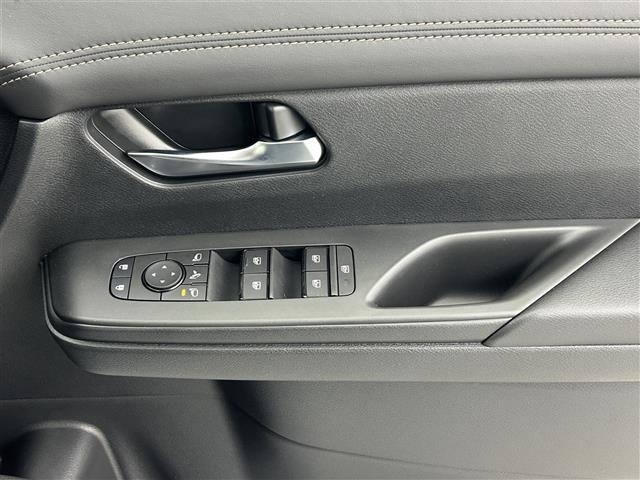 Nissan SERENA 2025 7688538-7