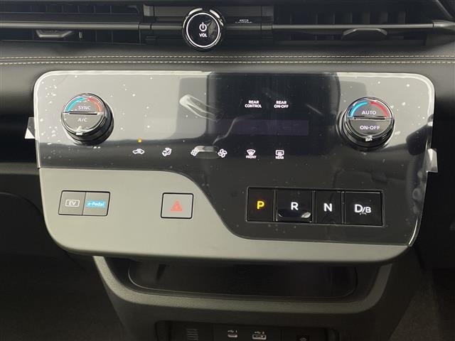 Nissan SERENA 2025 7688540-18