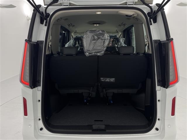 Nissan SERENA 2025 7688540-22