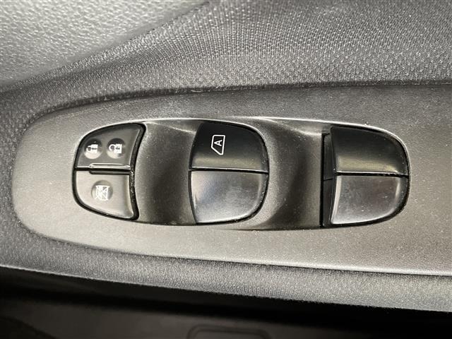 Nissan SERENA 2014 7688941-11